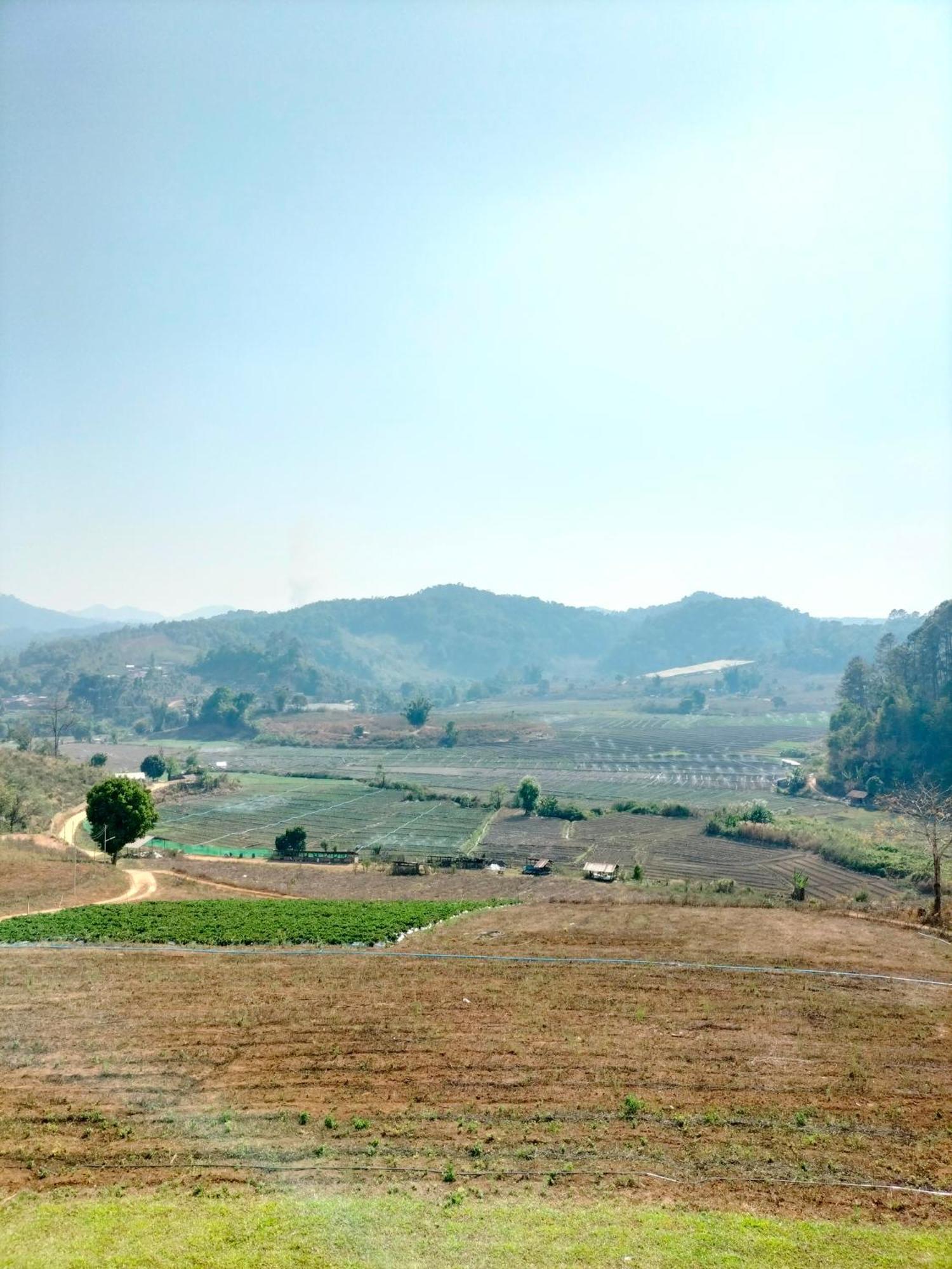 מלון Ban Na Pa Paek สวนไร่รุ่งอรุณ Suan Rai Rungarun מראה חיצוני תמונה